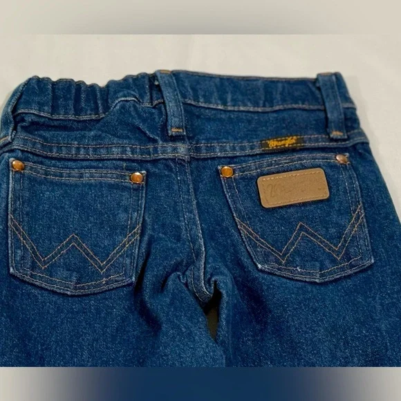 Wrangler Kids Blue Jeans - Picture 4 of 5